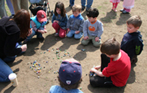 KidsPlayingMarbles