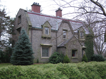 156 Ivy St.